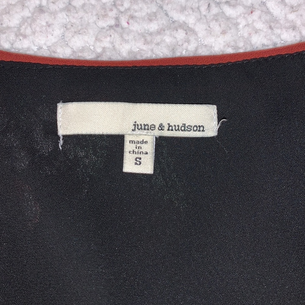 june & hudson wrap around blouse - Picture 3 of 3